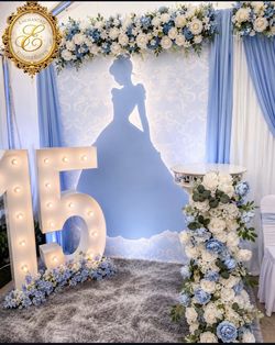 Marquee Number