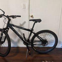 Trek 4300 Mountain Bike