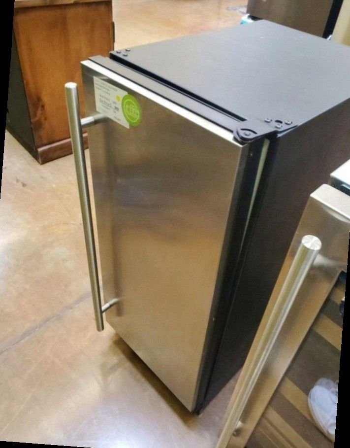 ULine 15 Refrigerator for Sale in San Antonio, TX OfferUp