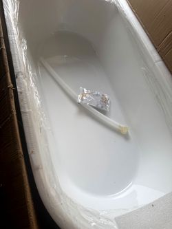 Freestanding bathtub