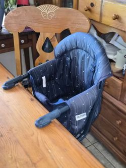 Hanging  baby/ toddler seat