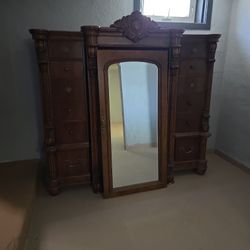 Vintage Beautiful Armoir