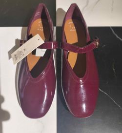 Flats (Size eight in a half )