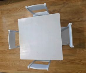KIDS TABLE SET/ MESA Y SILLAS PARA NIÑOS