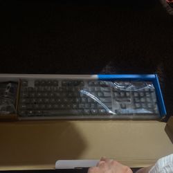 LIGHT UP KEYBOARD AND MOUSE BLACK KEYS 