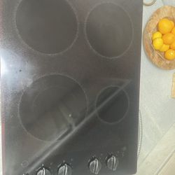 General Electric Profile Cooktop 