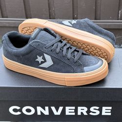 $45 Men’s Converse Brand New Size 8 / 8.5 / 12 / 13 (Women’s 9.5 & 10)