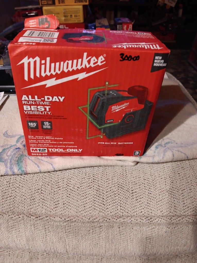 Milwaukee M12 Laser