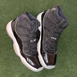 Jordan 11 Space Jam