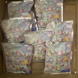 Hello kitty and friends Figural Bag clip/ keychain blind bag