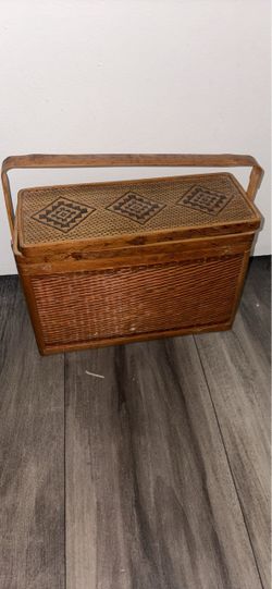 Vintage Wicker basket with handle
