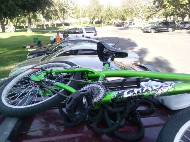 20 Inch Boy's Bike ( Lime Green Color ) .