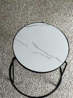 Round Marble-Top Side Table Black Frame
