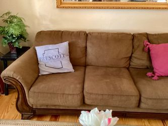 Couch set