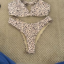 Zaful Leopard Bikini With Adjustable Straps. Deep v. 