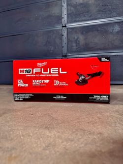 Milwaukee M18 FUEL Cordless 4-1/2 in./6 in. Braking Grinder Paddle Switch (Tool Only)