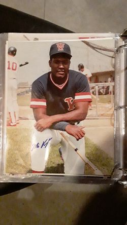 Mo Vaughn- autographed 8x10 photo
