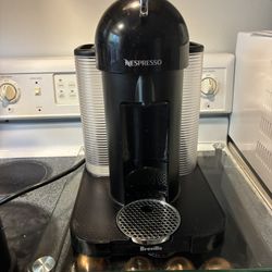Nespresso VertuoLine by Breville Capsule Coffee Machine with Milk Frother, Black