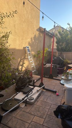 Squat rack bar and plates weights