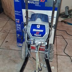 Graco Magnum X7 True Airless Paint Sprayer 