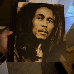 Bob Marley Collectors Book