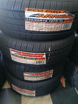 Tengo un set de llantas nuevas 235 65 16 de la marca arroyo