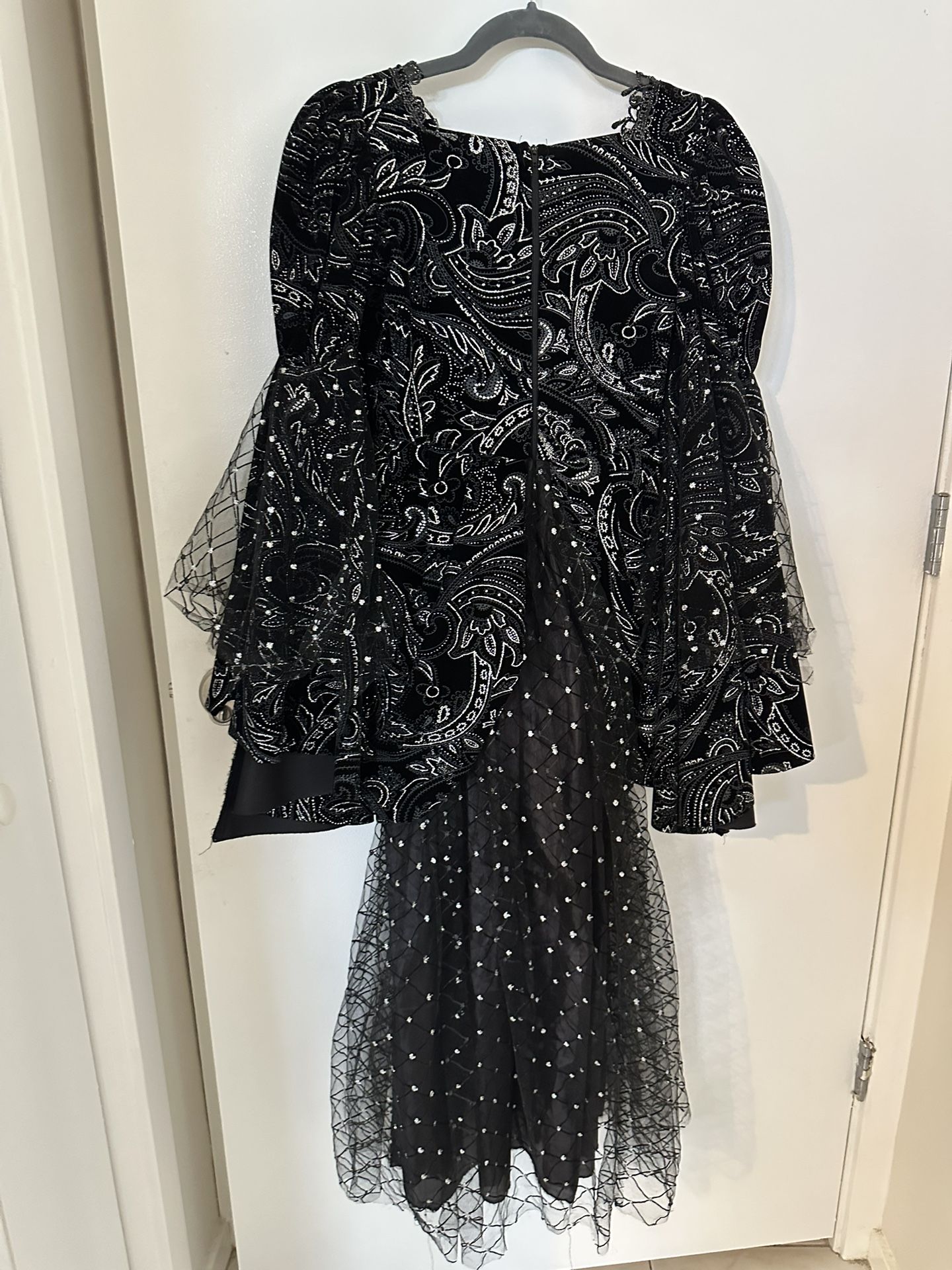 Halloween Chasing fireflies Costume Size 10