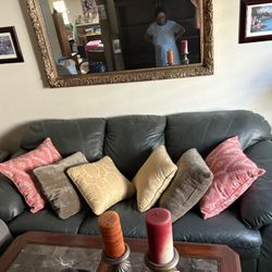 Leather Couch w/Pull Out  Bed