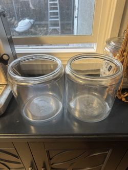 2 x 1 gallon glass jars for kombucha