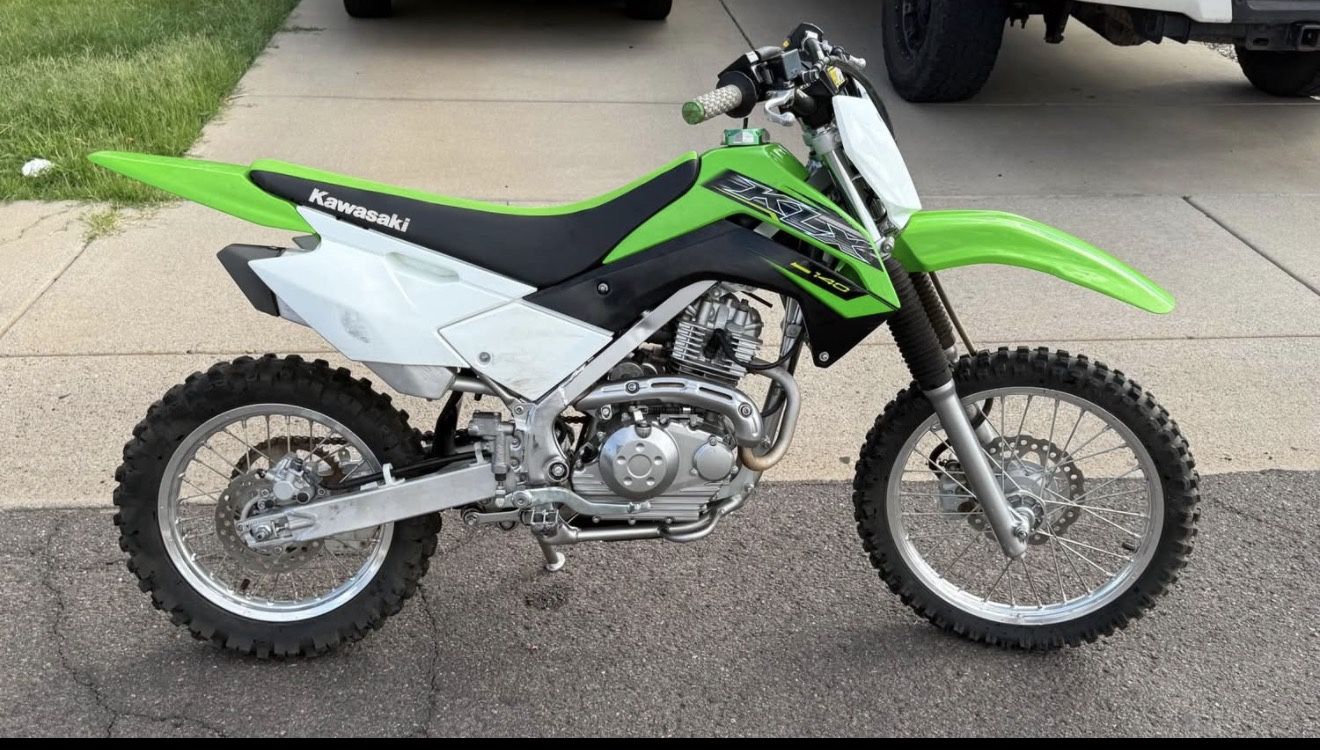 2019 klx 140