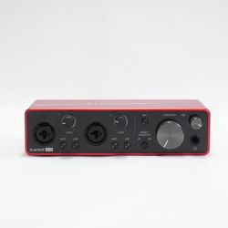Focusrite Scarlett 2i2 2 USB Audio Interface