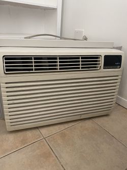 Kenmore Air Cond Unit