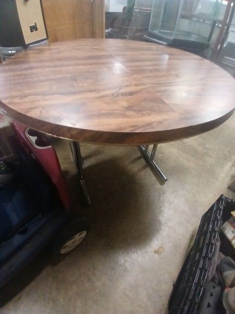 Kitchen Table $20