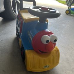 Elmo Ride On train