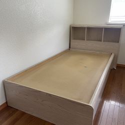 Twin Bed With Lots Of Storage 