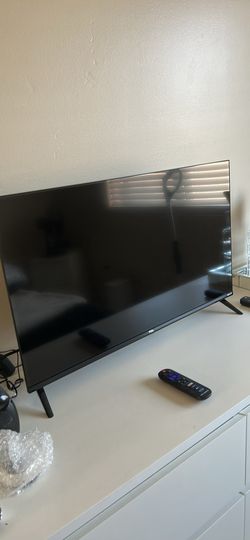 32 inch smart TCL Roku tv