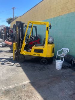 Forklift