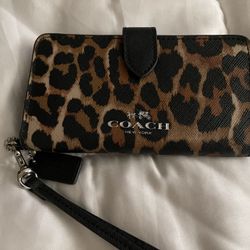 Coach Wristlet Leopard Print Credit Card Holder