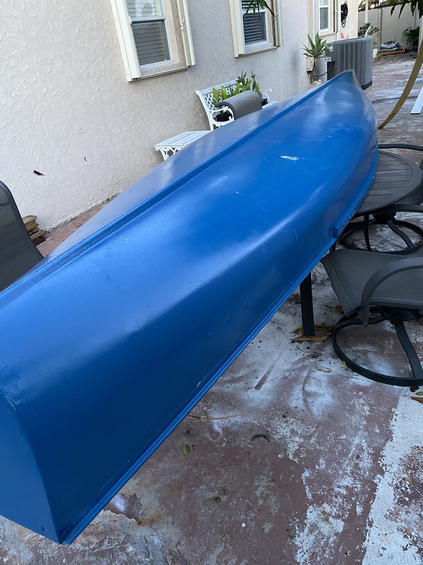 16 foot fiberglass flat back canoe for Sale in Carol City, FL OfferUp