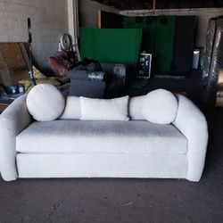 BRAND NEW SOFAS  Cuattle Off White FABRIC. CUSTOM MADE AVAILABLE 