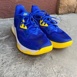 10.5 Size u.s Curry’s Under Armour