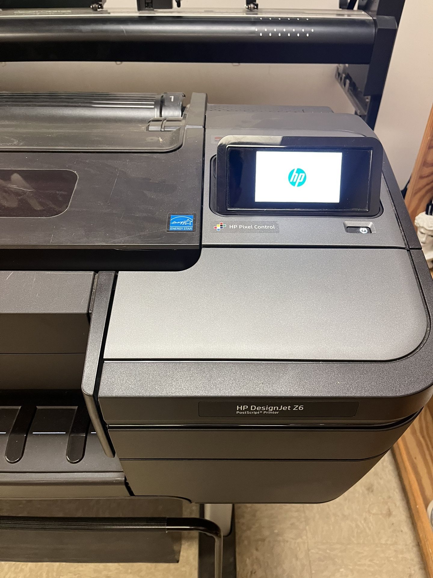 HP DesignJet Z6 42” Wide Format Printer