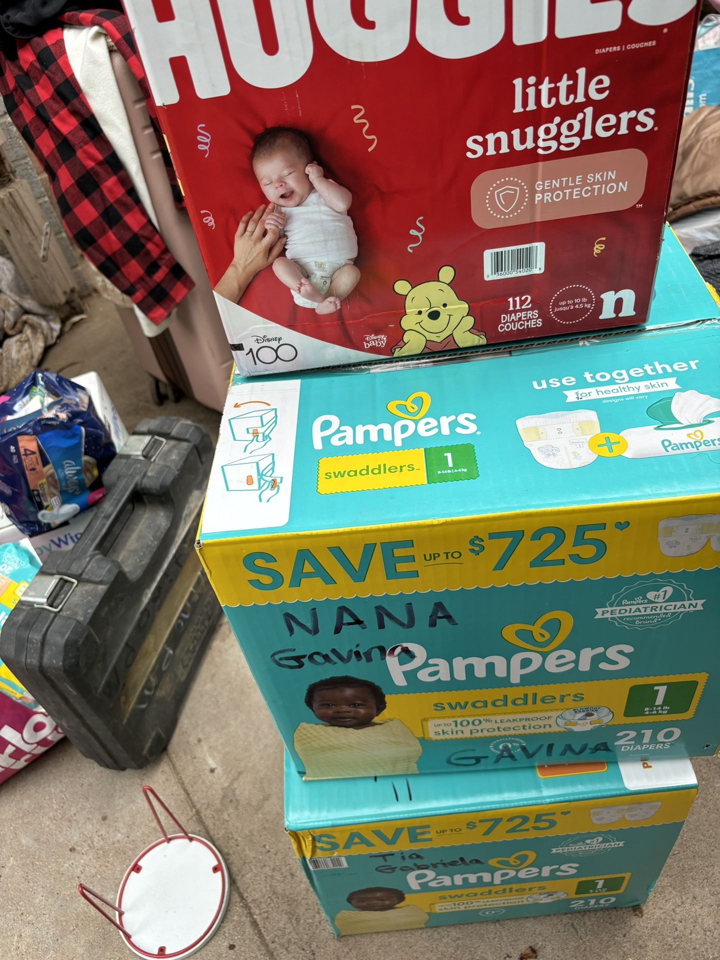 Pampers,huggies New