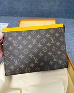 Louis Vuitton voyage bag