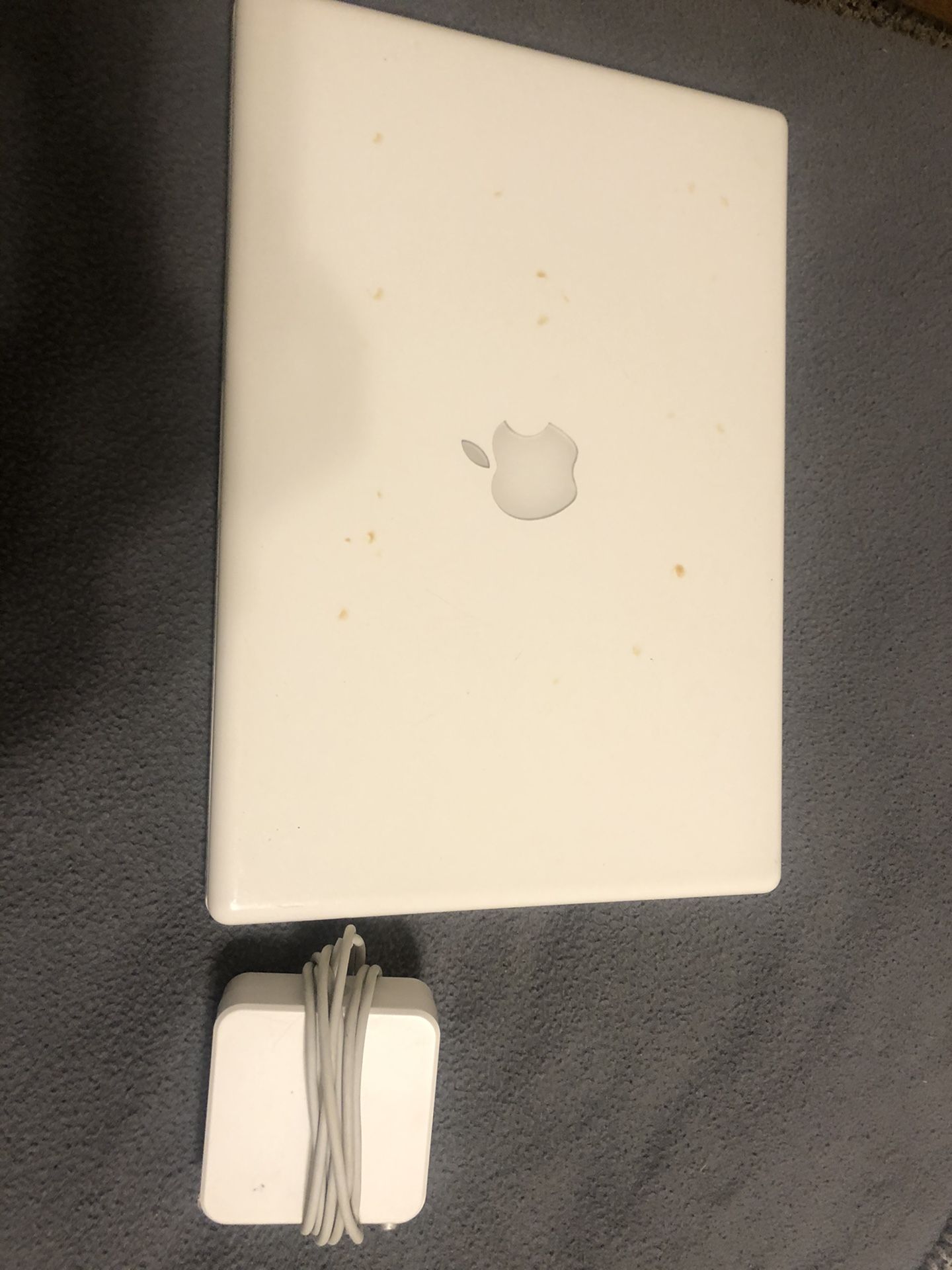 Apple Macbook 2007