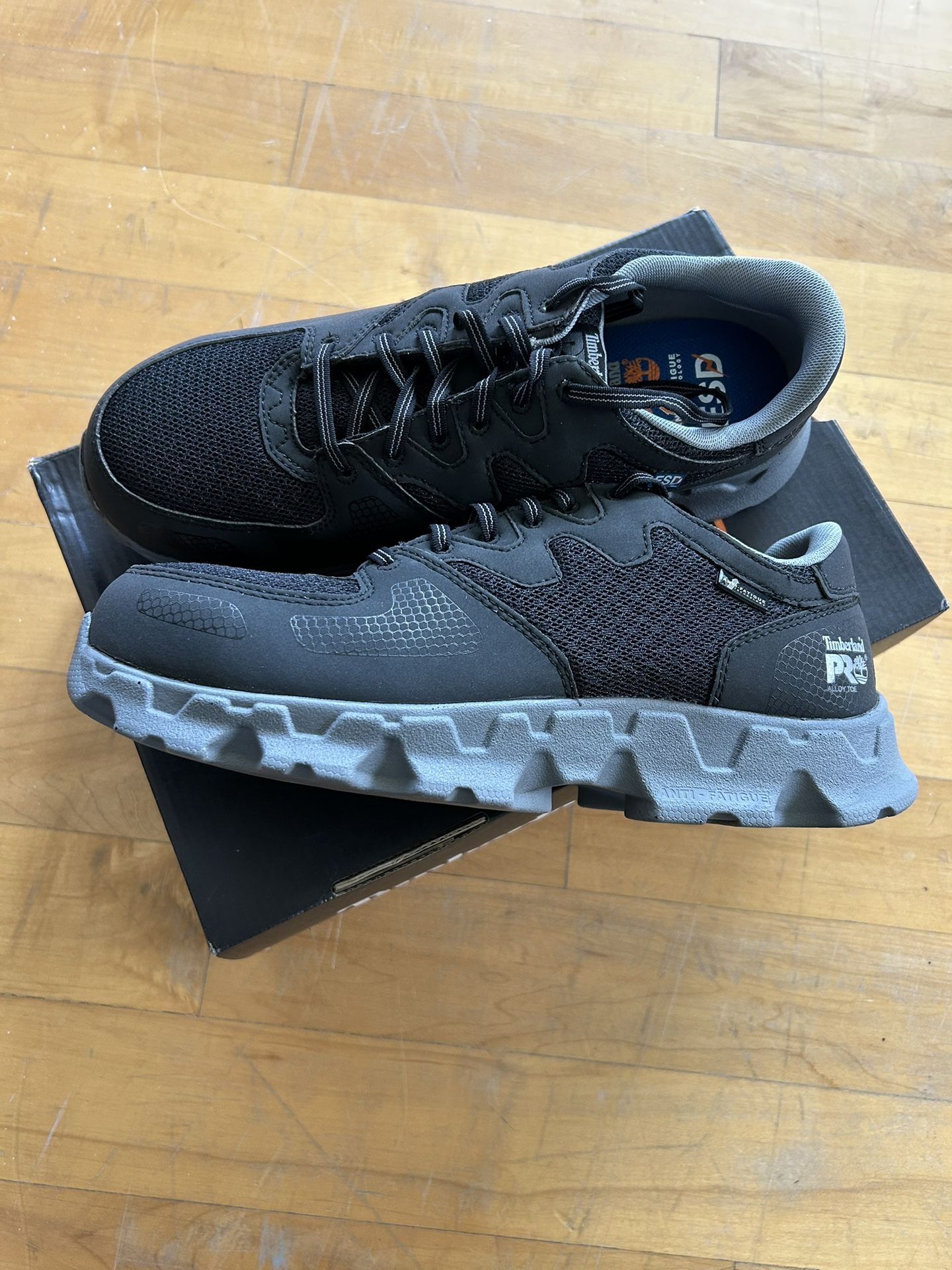 (NEW) Mens timberland shoes