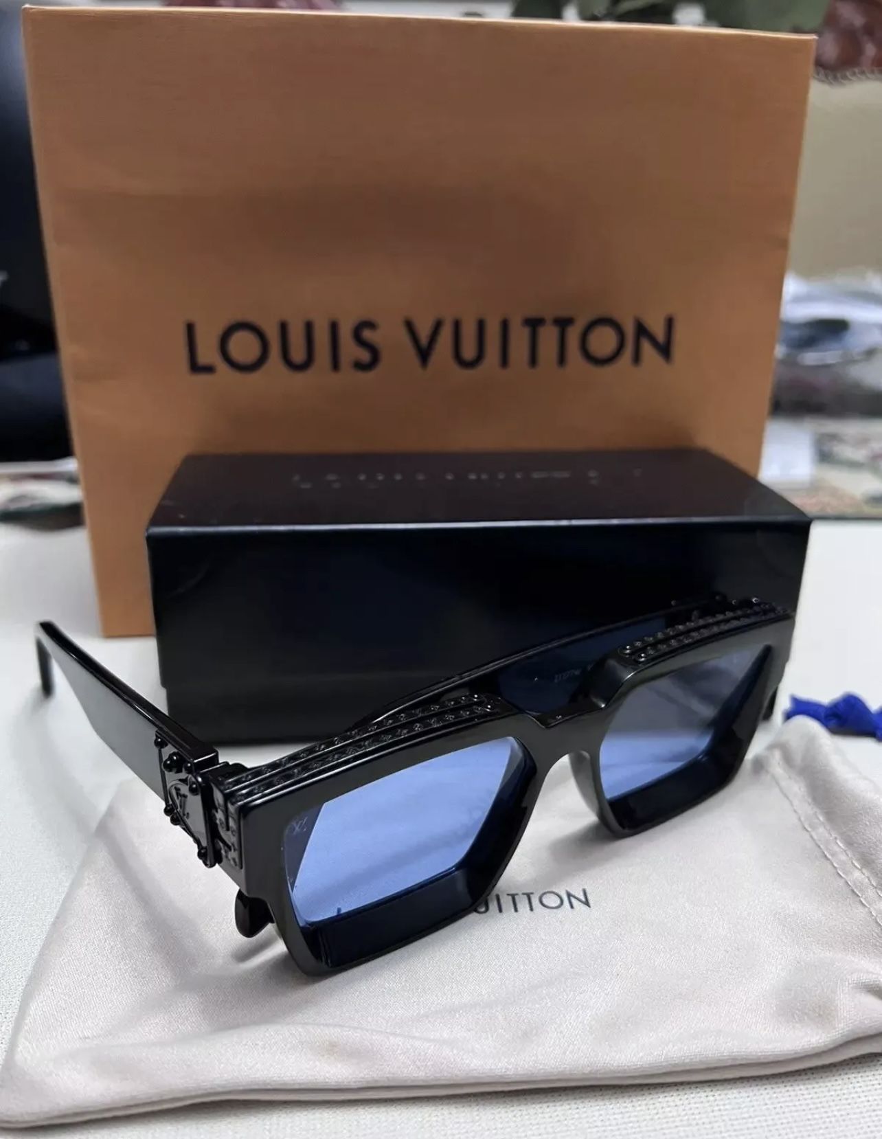 LV SUNGLASSES