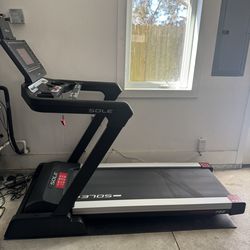 Sole F80 Treadmill