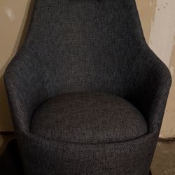 LAZZONI Swivel Chair – Like New – Paid $2,600