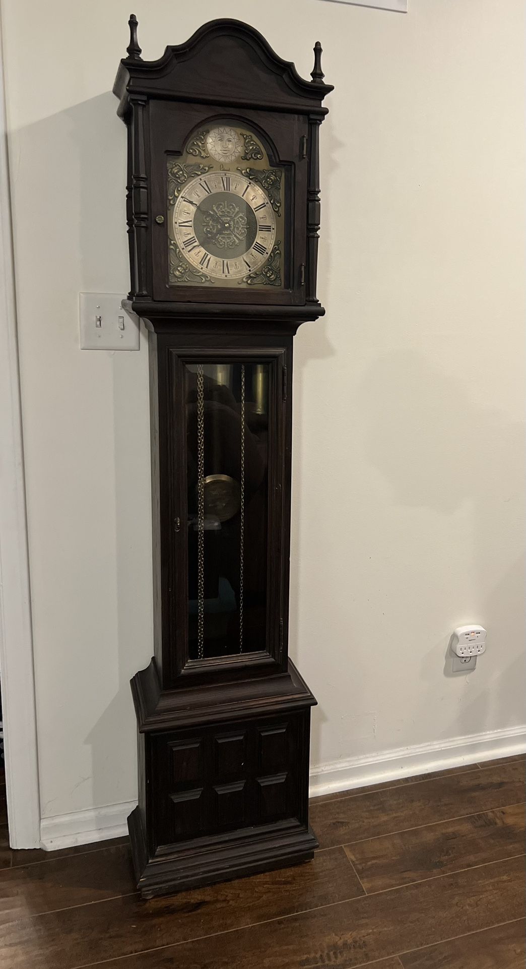 1971 Vintage Colonial of Zeeland Grandfather clock